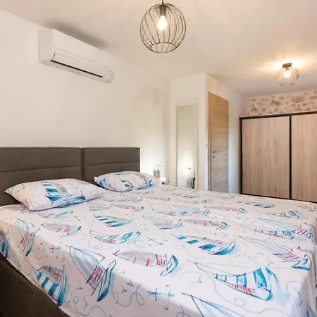 Francesca Guest house