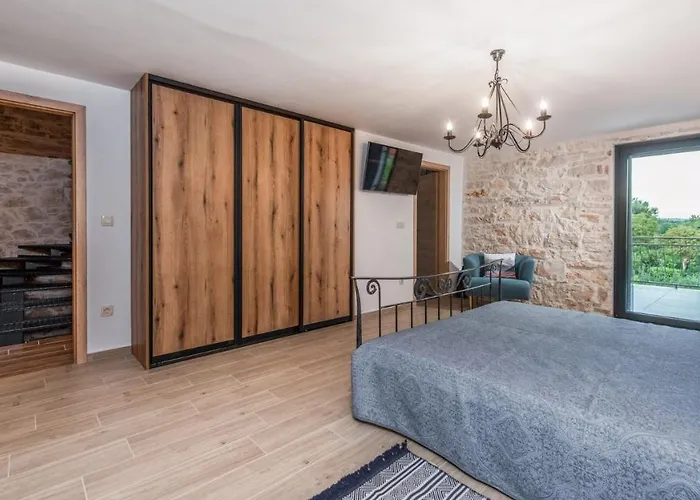 Francesca By Gostinjska kuća