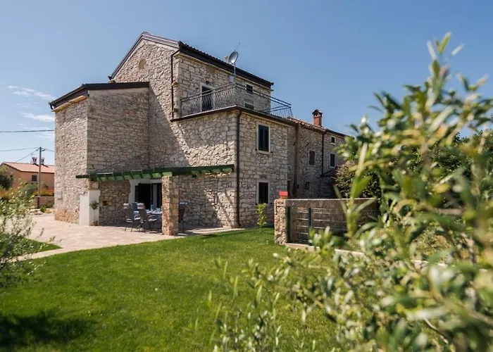 Francesca By 4* Radini