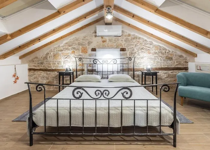 Gostinjska kuća Francesca By 4*