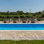 Konukevi Francesca By 4*