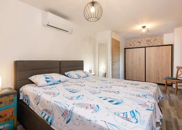 Francesca By Gæstehus